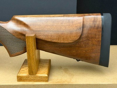 ***NIB*** WINCHESTERMODEL 70 375 H&H SAFARI EXPRESS - Image 6 of 17