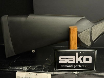 ****NIB***SAKO 85 FINNLIGHT 300 WSM MADE IN FINNLAND - Image 2 of 15