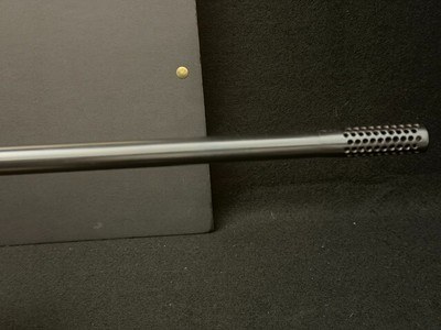 *****EXCELLENT CONDITION **** WEATHERBY MARK V 300 WBY MAG WITH **WEATHERBY 3X9X44 SCOPE** - Image 5 of 16