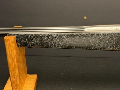 **** RARE EXCELLENT CONDITION**** WEATHERBY MARK V 223 REM ACCUMARK - Image 8 of 13