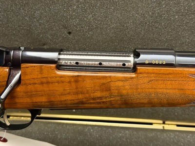 ***** RARE**BICENTENNIAL**** WEATHERBY MARK V 270 WBY MAGNUM IN WBY CASE - Image 5 of 17