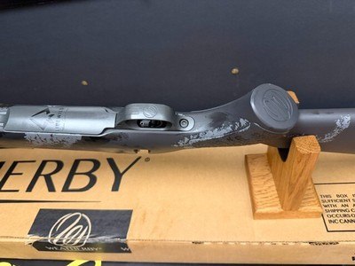 ****NIB*** WEATHERBY MARK V 257 LIVE WILD - Image 12 of 13