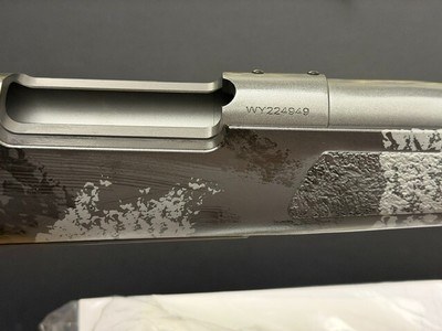 ****NIB*** WEATHERBY MARK V 257 LIVE WILD - Image 4 of 13