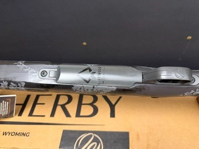 ****NIB*** WEATHERBY MARK V 257 LIVE WILD - Image 13 of 13
