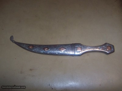 jambiya
dagger