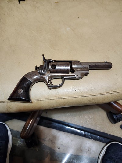 allen &wheelock sidehammer pocketrevolver.32 cal - Image 1 of 8