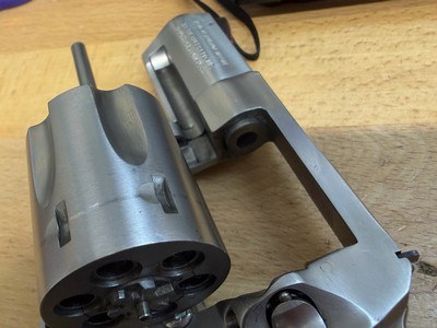 RUGER SP101 IN .22lr2 1/4 inch barrel short frame . VERY RARE! - Image 6 of 7