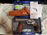 Smith & Wesson 686-6 plus deluxe stainless - 7 of 7