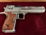 Magnum Research Desert Eagle .50AE - 2 of 9