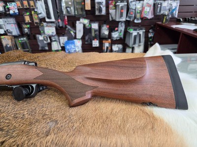 WINCHESTER MODEL 70 SAFARI EXPRESS .375 H&H MAGNUM - Image 7 of 12