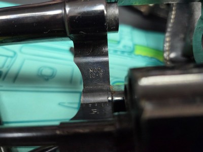 SMITH & WESSON 10-5 .38 S&W SPECIAL - Image 5 of 9