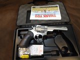 Ruger GP100 22 LR.
1757
With Speedloader, Hogue, Extras - 2 of 3