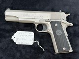 Colt 1911 Government Model
.45 Auto - 14 of 21