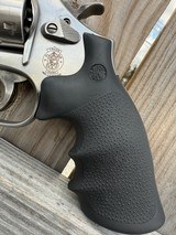 Smith & Wesson Model 648-2 .22 MRF - 3 of 7