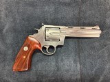 Colt Anaconda .44 Magnum - 5 of 9