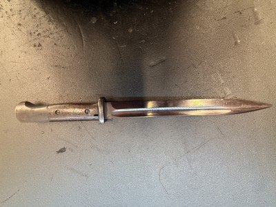 Variety of Military Bayonets - Image 4 of 17