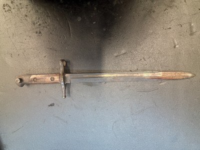 Variety of Military Bayonets - Image 11 of 17