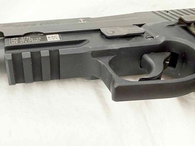 SIG SAUER P226 MK25-CA – 9MM - Image 15 of 19