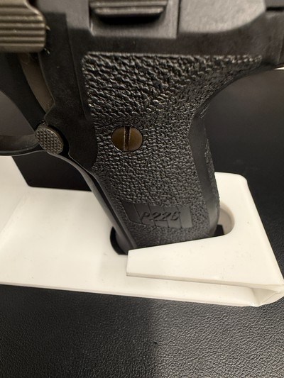 SIG SAUER P226 MK25-CA – 9MM - Image 6 of 11