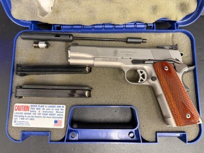 Smith & Wesson SW1911 Stainless .45 ACP - Image 3 of 13