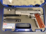 Smith & Wesson SW1911 Stainless .45 ACP - Image 3 of 13