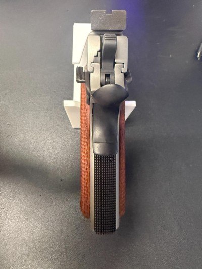 Smith & Wesson SW1911 Stainless .45 ACP - Image 12 of 13
