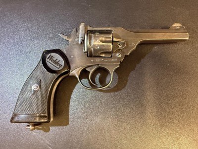 Webley Mk IV 