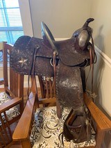 TEXAS RANGER HIGH BACK SADDLE OUTLINED STARS BOHLIN BUCKLE STRAP. - 5 of 10