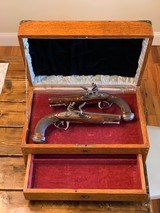 SUPER RARE AMERICAN DOUBLE BARREL FLINT LOCK PISTOLS. REVOLUTIONARY WAR OFFICERS PISTOLS. - 2 of 7