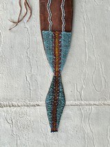 EXCEPTIONAL MID-1800’s BLACKFOOT DAG-KNIFE & BEADED SHEATH. - 2 of 7