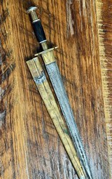 14th-CENTURY RONDEL DAGGER. - 10 of 11