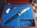 Lone Star Revolver And Knife Cased Set. - 2 of 12