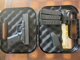 Glock 23 Gen 4 .40 Caliber - 2 of 8