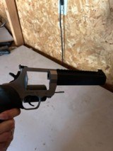 Taurus Raging Hunter 500 Magnum - 3 of 4