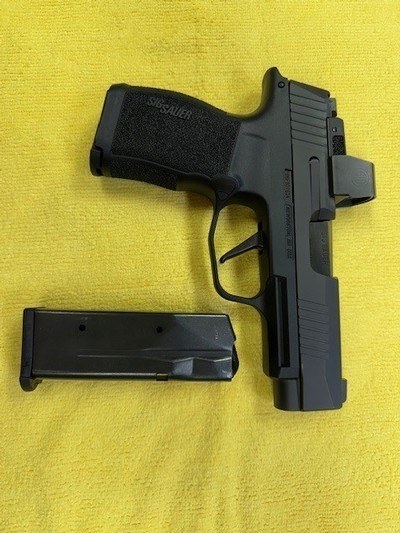 Sig Sauer P365 X series with optic