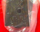 Factory Colt AR15/M16 9mm 10.5? SMG Conversion Kit with Mag Block & Magazine – RO991 - 3 of 10