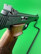 1972 - SMITH & WESSON, MODEL 41, .22 CAL., RARE -5 1/2