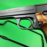 1972 - SMITH & WESSON, MODEL 41, .22 CAL., RARE -5 1/2