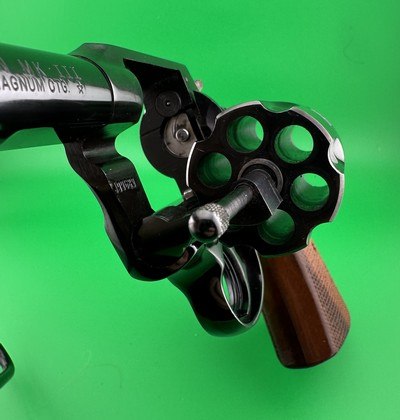 COLLECTORS GRADE: 1973 COLT LAWMAN MKIII, 4 INCH, W/ FACTORY BOX, .357 MAGNUM.- MINT CONDITION - Image 9 of 14