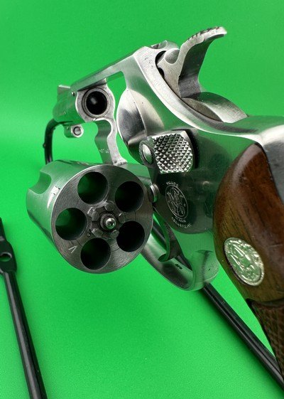 COLLECTOR QUAILTY, 1966 SMITH & WESSON, MODEL 60 NO DASH, .38, 2 INCH W/ FACTORY BOX & PAPERWORK - Image 9 of 15