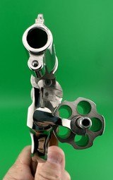 COLLECTOR QUALITY- 1973 SMITH & WESSON, MODEL 36 NO DASH, NICKEL, CHIEFS SPECIAL. W/ FACTORY BOX, PAPERS W/ ADDITIONAL S&W ROSEWOOD PRESENTATION GRIPS - Image 14 of 18