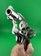 COLLECTOR QUALITY- SMITH & WESSON MODEL 10-5, NICKEL, 2 INCH SNUB, W/ FACTORY BOX, SERIALIZED WALNUT GRIP & PAPERWORK - Image 12 of 14