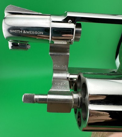 COLLECTOR QUALITY- SMITH & WESSON MODEL 10-5, NICKEL, 2 INCH SNUB, W/ FACTORY BOX, SERIALIZED WALNUT GRIP & PAPERWORK - Image 3 of 14