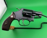 HIGHLY COLLECTABLE- SMITH & WESSON, 1961, MODEL 32-1 "TERRIER" FLAT LATCH, .38 S&W CARTRIDGE, W/ SERIALIZED GRIPS, FACTORY BOX & PAPERS - Image 4 of 13