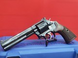 Smith & Wesson 586-8 New make - 1 of 10