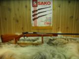 SAKO FORESTER DELUXE GRADE MODEL L579 CAL: 243 WIN. PRE: 72 MINT CONDITION - 1 of 9