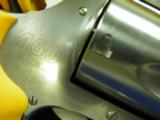 SMITH & WESSON 460 ES 