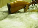 WEATHERBY MARK V DELUXE RIFLE CAL: 300 WBY MAG GERMAN MANF:
COLLECTOR QUALITY 99%++++ - 3 of 10