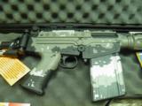 DSA /FALSA58 TACTICAL CARBINE PARA FOLDING STOCK, CAL: 308 URBAN MIRAGE FLAGE FINISH, 100% NEW IN FACTORY CASE!! - 2 of 10