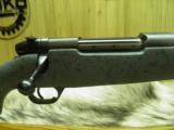 WEATHERBY MARK VULTRA LIGHTWEIGHT 300 WBY MAG.100% NEW AND UNFIRED IN FACTORY BOX! - 4 of 13